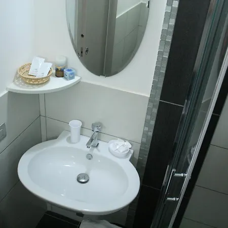 Campi Elisi 4* Szirakúza