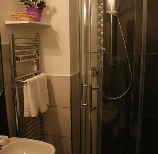 Nocleg ze śniadaniem Campi Elisi 4*