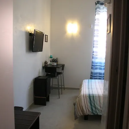 Bed & Breakfast Campi Elisi 4*